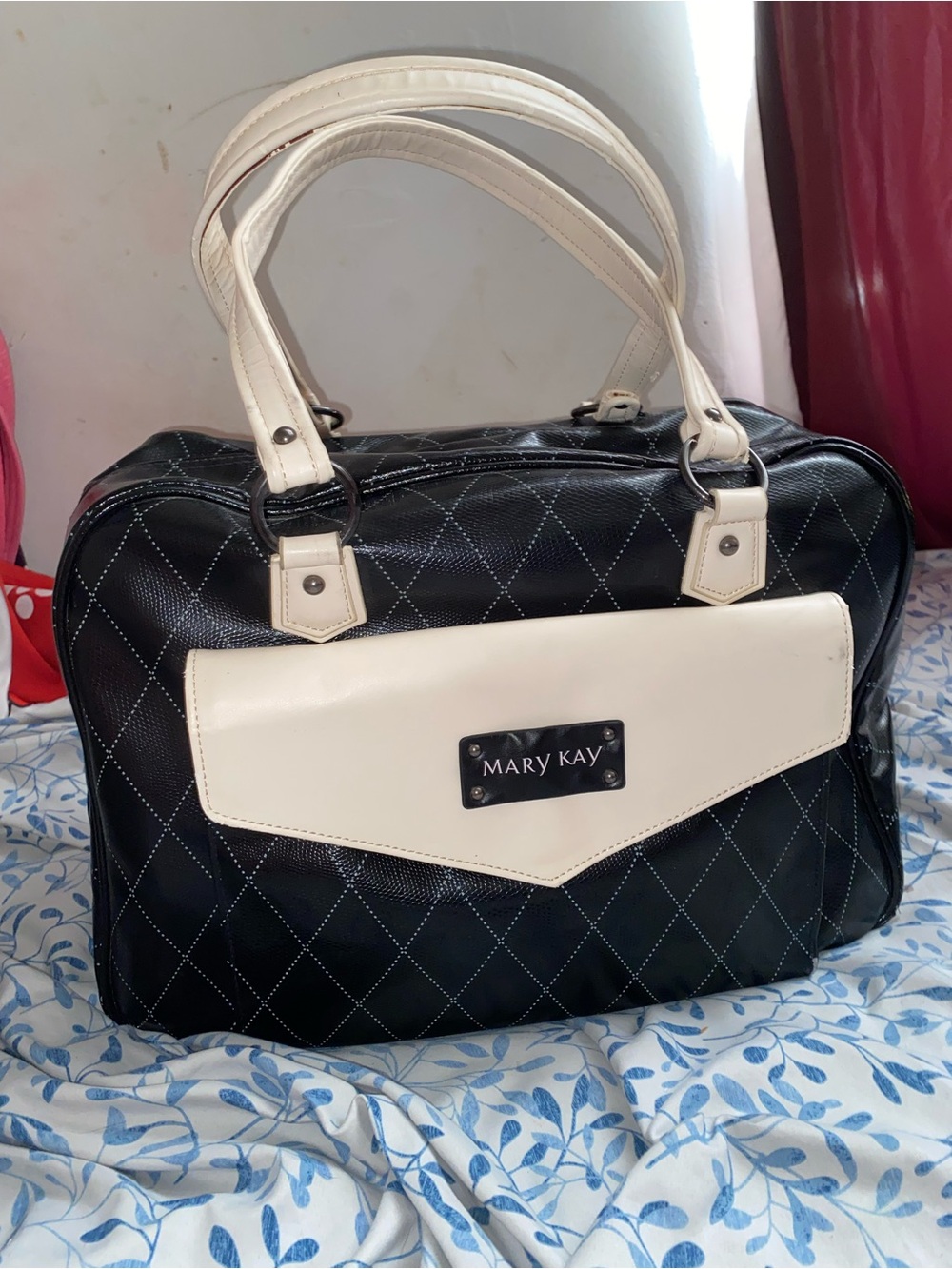 Mary Kay consultant travel bag